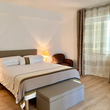 La Caravelle بونيفَسْيو