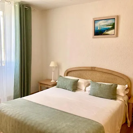 La Caravelle 3* Bonifacio (Corsica)