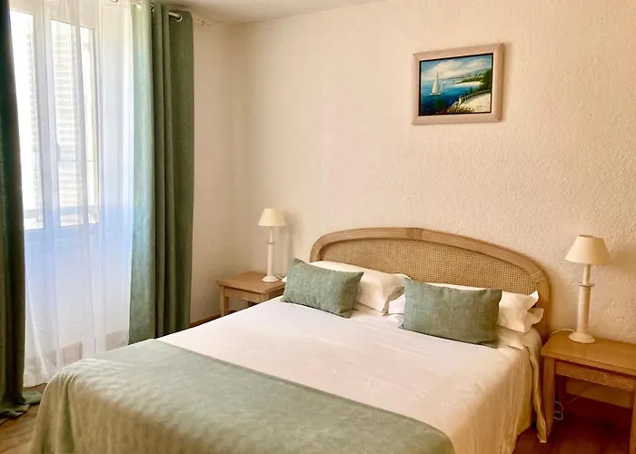 La Caravelle 3* Bonifacio (Corsica)